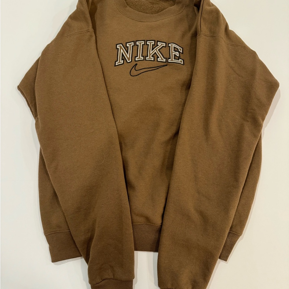 Soft Nike Sweatshirt!!